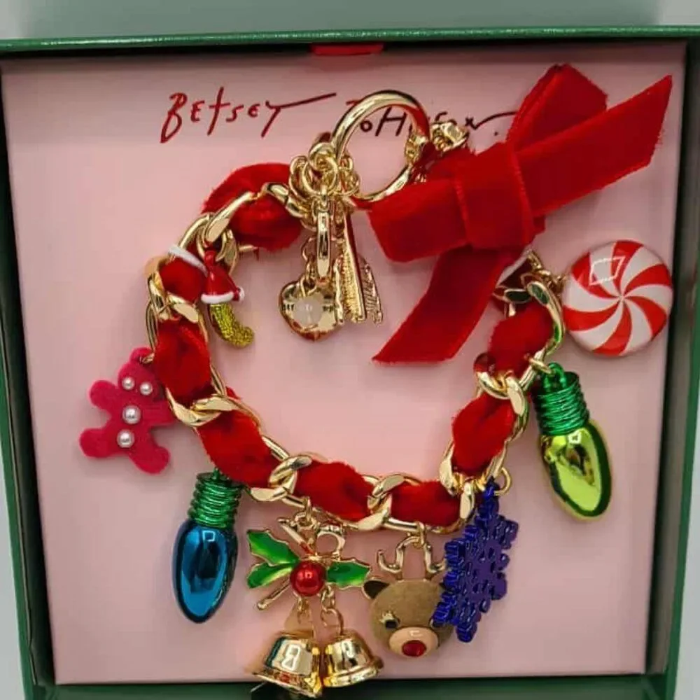 Betsey Johnson Santa Baby Charm Bow Bracelet NEW!  NWT!